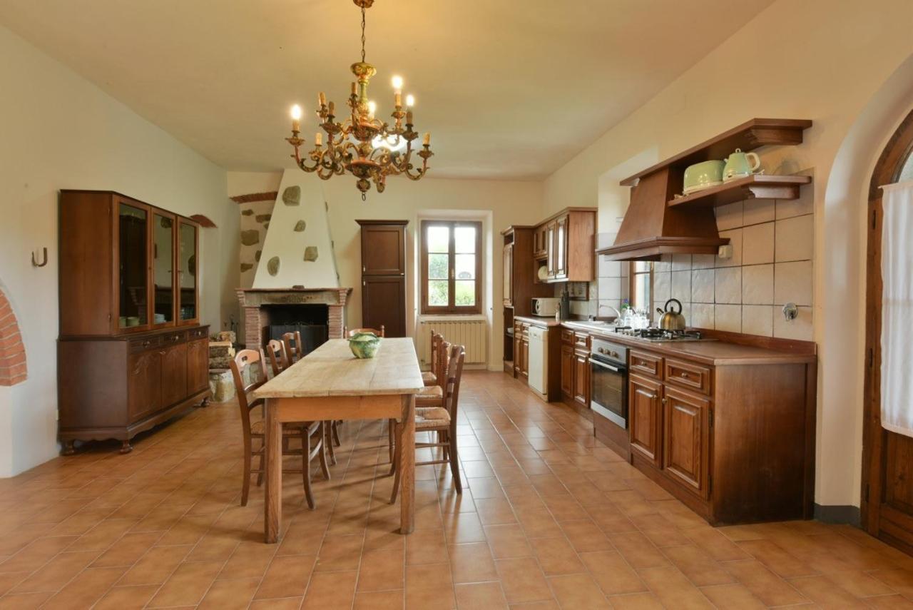 Agriturismo I Poggilunghi Civitella in Val di Chiana Luaran gambar