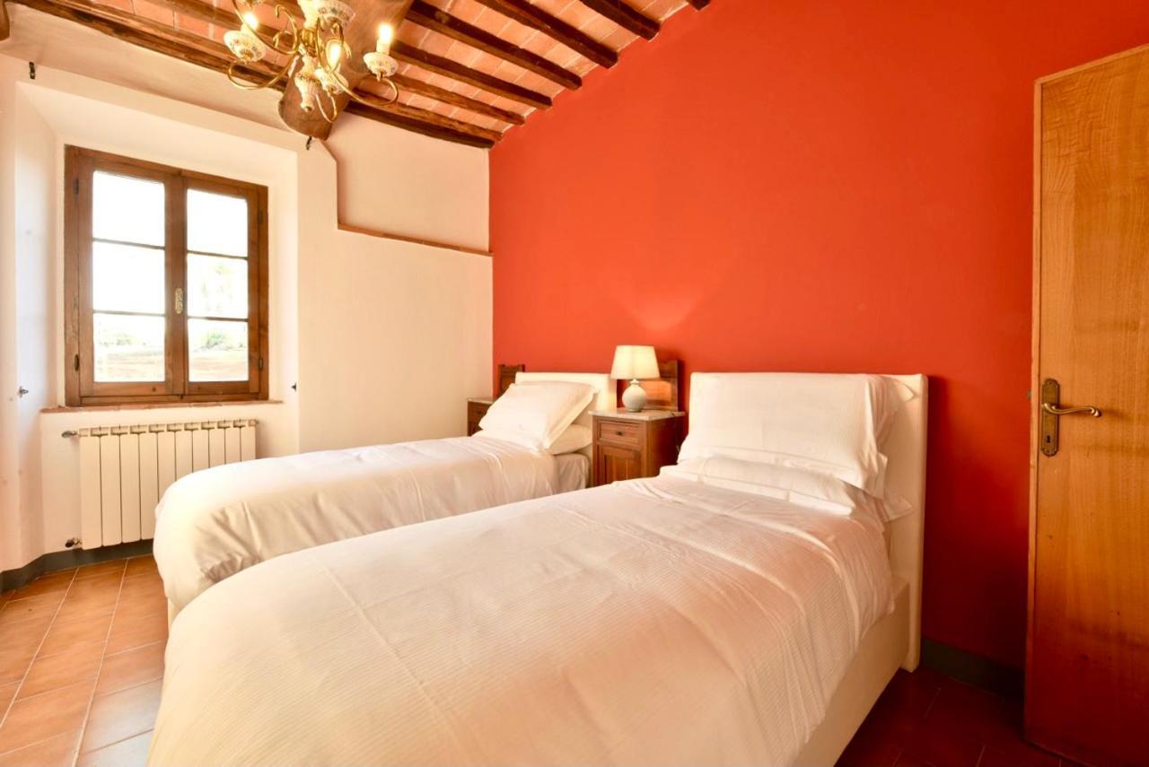 Agriturismo I Poggilunghi Civitella in Val di Chiana Luaran gambar